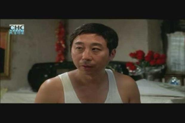 影片解说 影片简评 精彩对白 冯巩 《没事偷着乐》是由西安电影制片厂