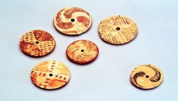 器物是屈家岭文化和石家河文化早期最有特色的陶器.