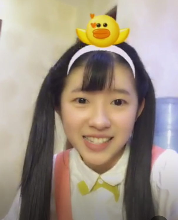 快来会直播的花椒,看萌妹何蓝逗给大家表演节目啦