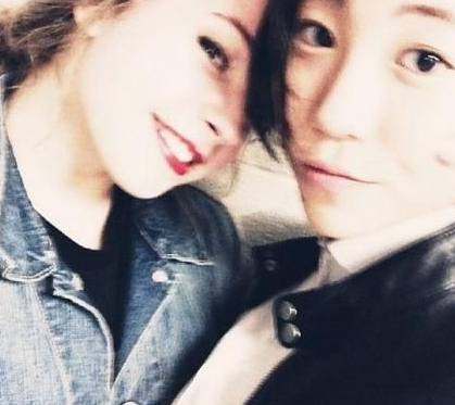 窦靖童出柜 与混血女友甜蜜照引同性传闻