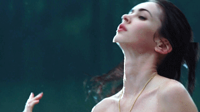 宇宙第一花瓶梅根福克斯自来水般珍贵的零演技花瓶啊